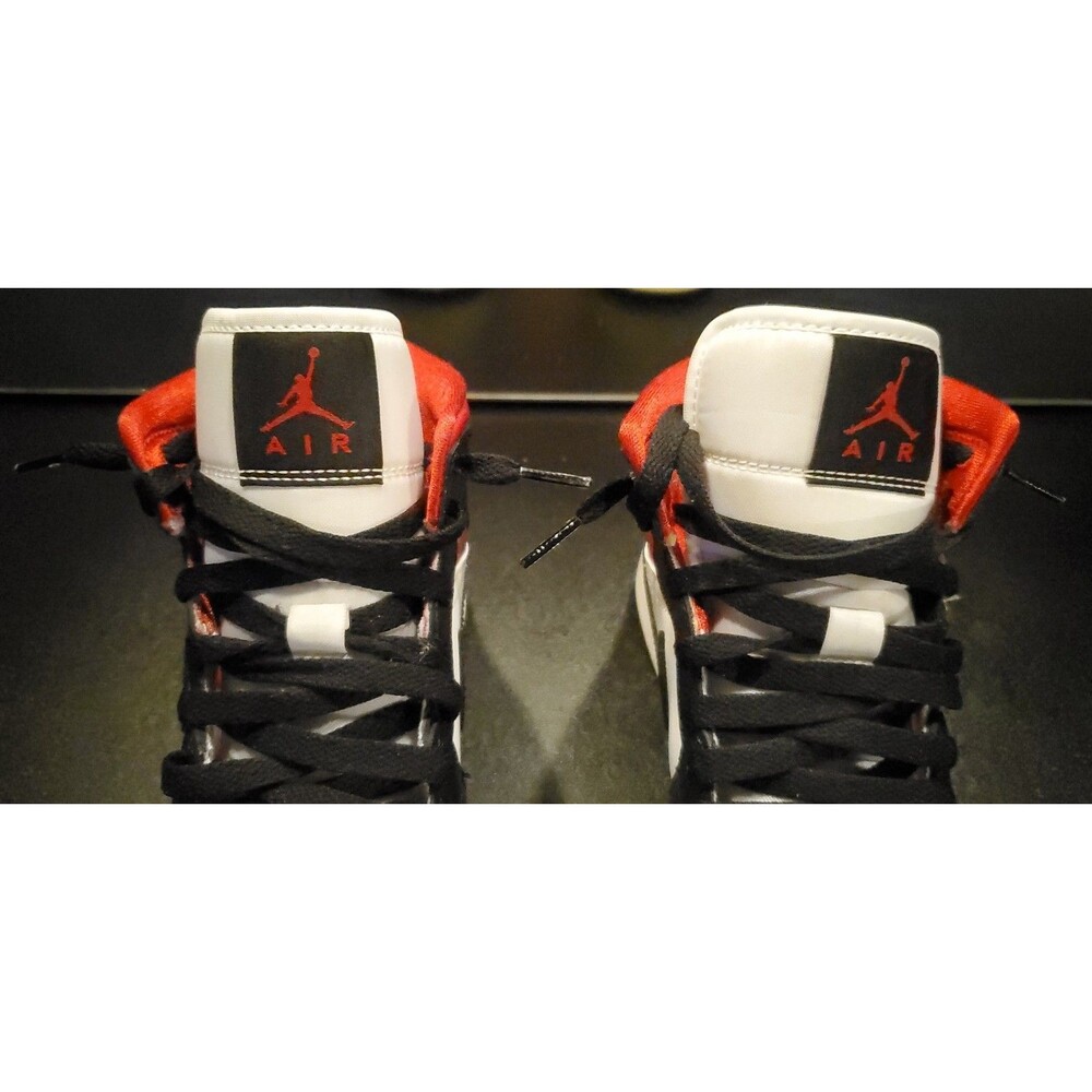 Nike Air Jordan Black Sail Gym Red Size 6.5 Youth
